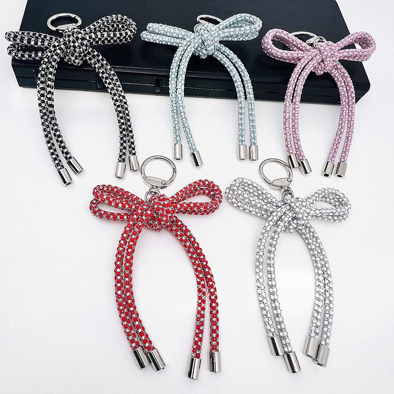 Crystal Butterfly Knot Pendant - Phone Accessories Ideas recension och pris